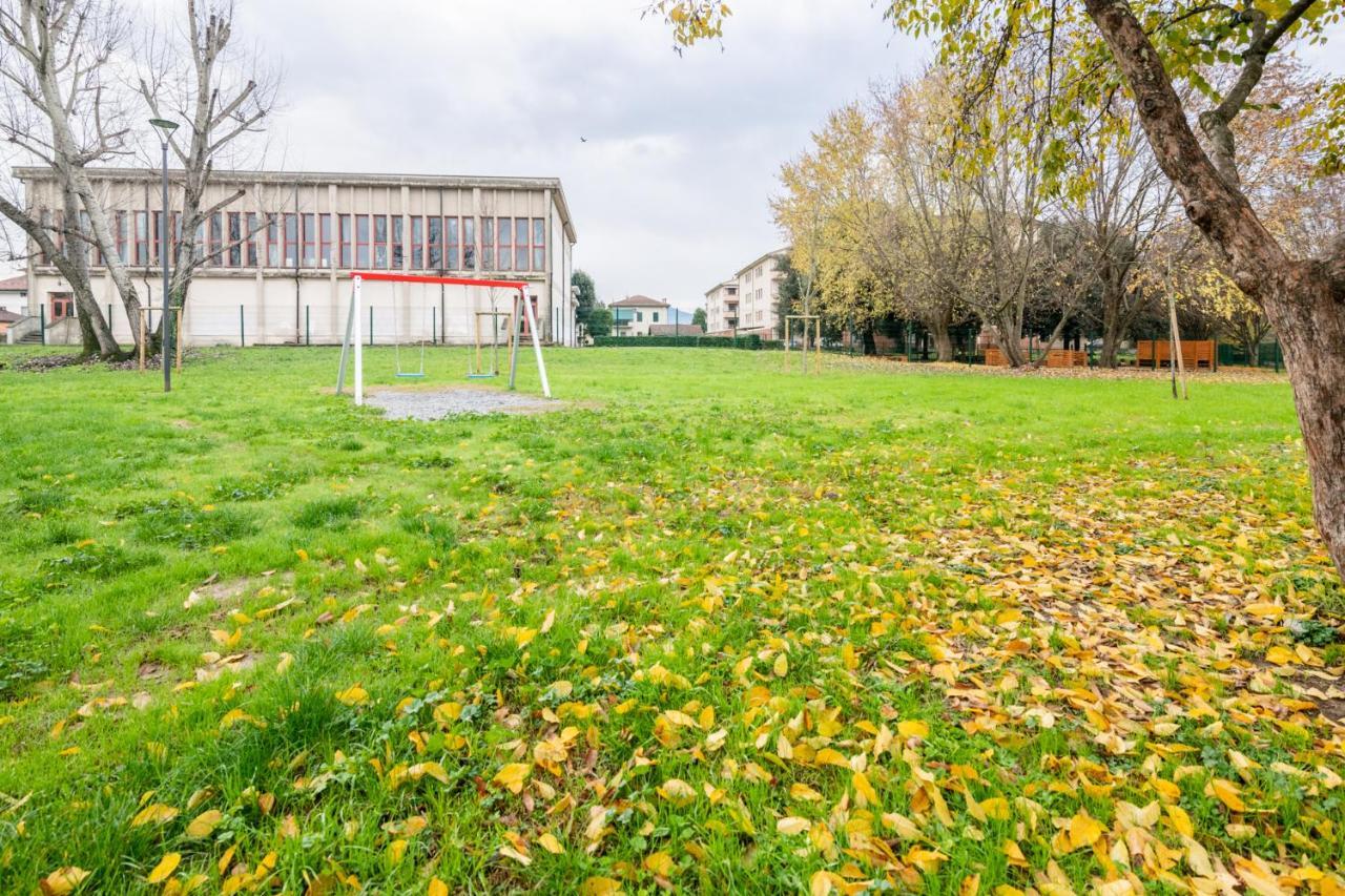 Appartamento Le Cornici Lucca Bagian luar foto