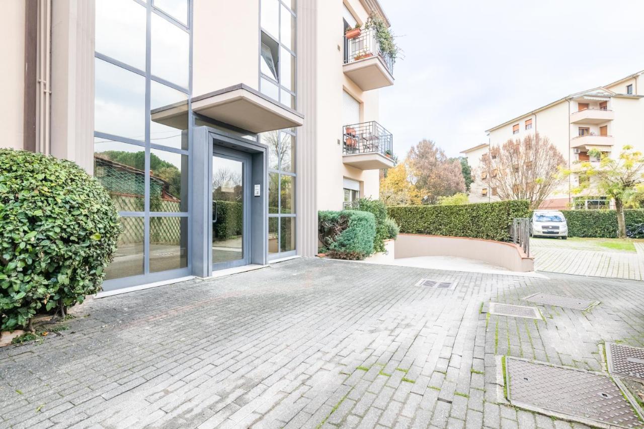 Appartamento Le Cornici Lucca Bagian luar foto